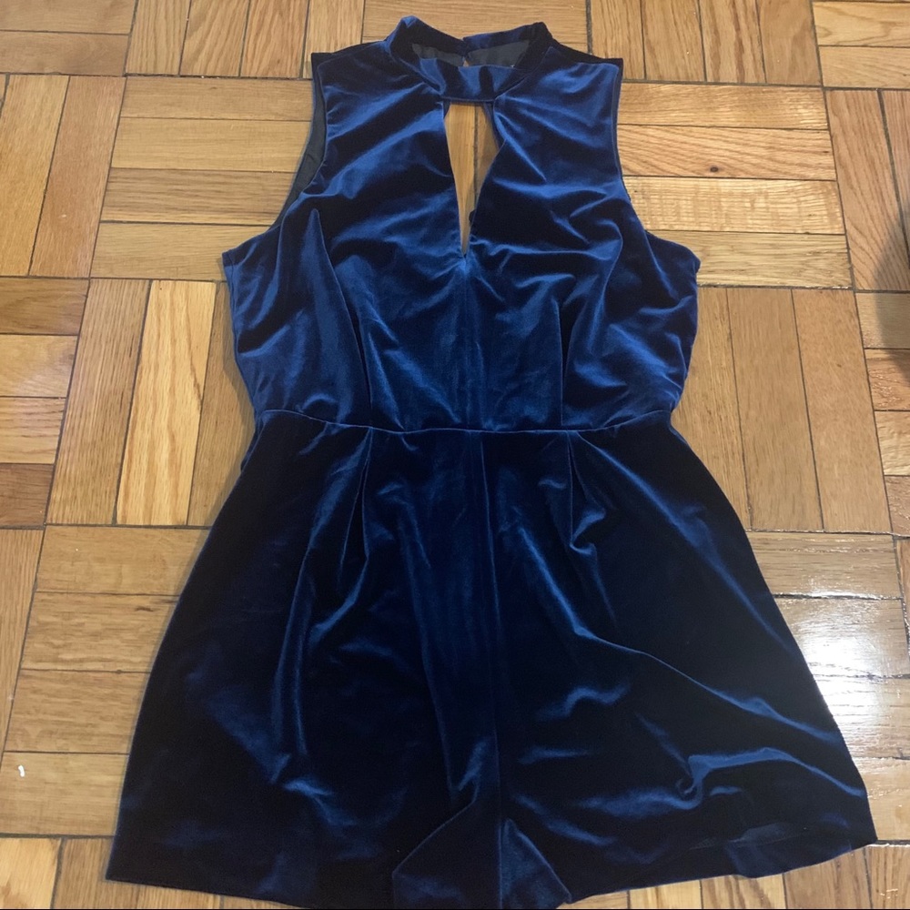 INCREDIBLE TOPSHOP BLUE CRUSHED VELVET ROMPER
